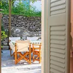 Matakia Villa *